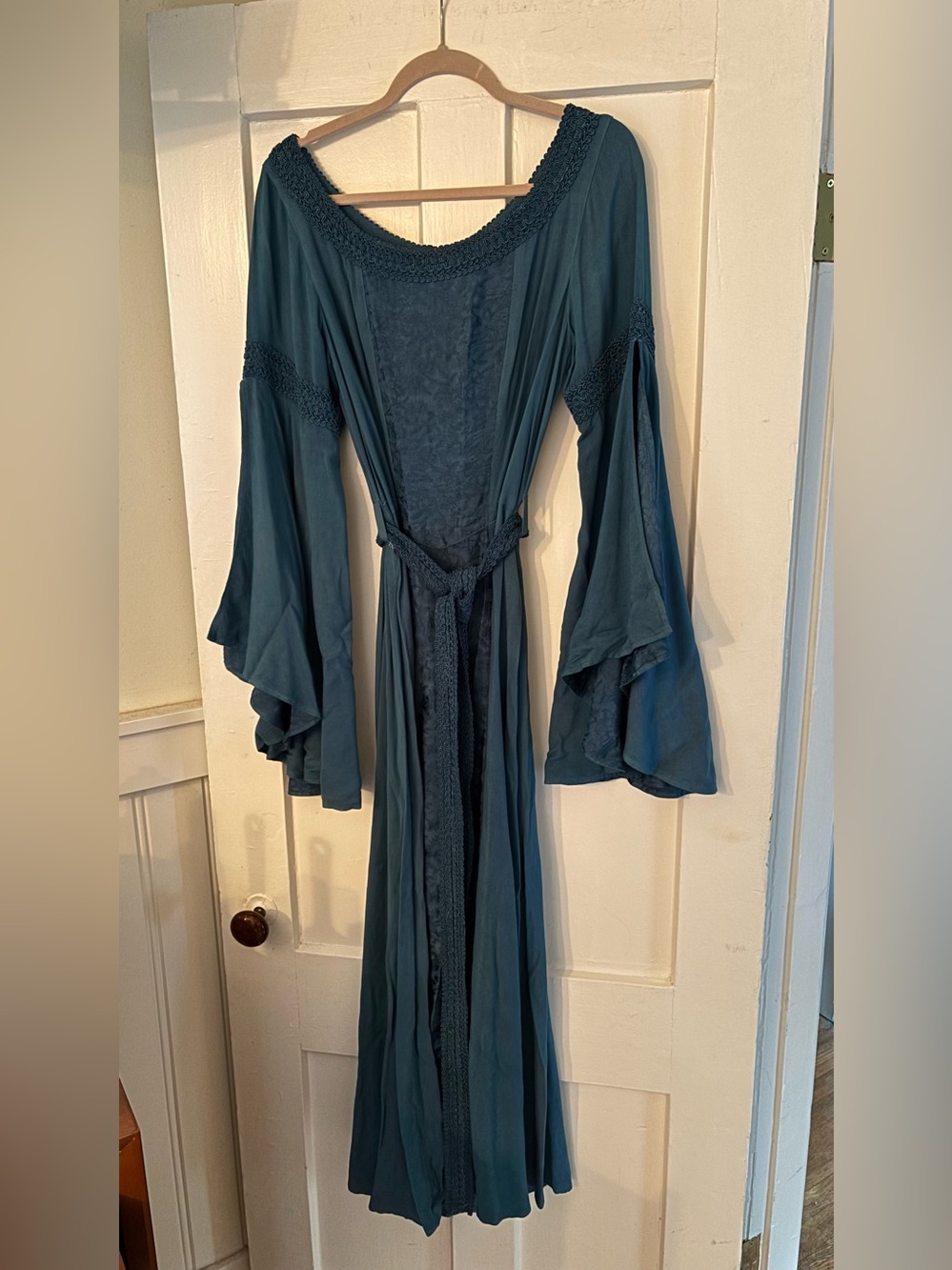 Holy Clothing Eowyn Maxi Renaissance Medieval Cosplay Ren Faire Corset Dress - Picture 3 of 8